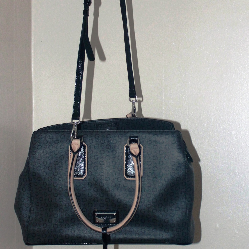 Black Guess bag